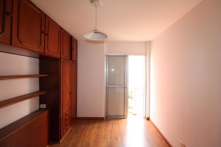 Apartamento à venda com 96m², 3 quartos e 1 vagaQuarto 2