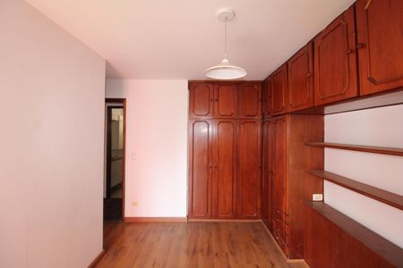 Apartamento à venda com 96m², 3 quartos e 1 vagaQuarto 2