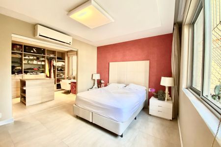 Apartamento à venda com 180m², 3 quartos e sem vagaSuíte