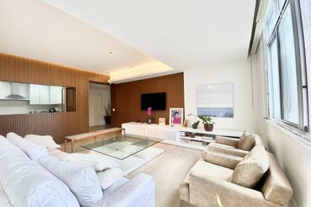 Apartamento à venda com 180m², 3 quartos e sem vagaSala