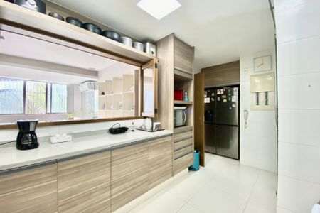 Apartamento à venda com 180m², 3 quartos e sem vagaCozinha