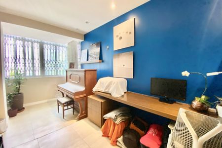 Apartamento à venda com 180m², 3 quartos e sem vagaEscritório