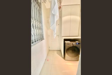 Apartamento à venda com 180m², 3 quartos e sem vagaÁrea de Serviço