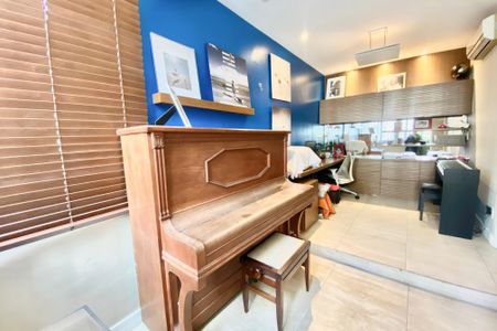 Apartamento à venda com 180m², 3 quartos e sem vagaEscritório