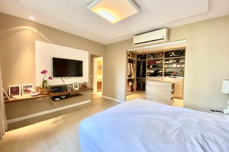 Apartamento à venda com 180m², 3 quartos e sem vagaSuíte