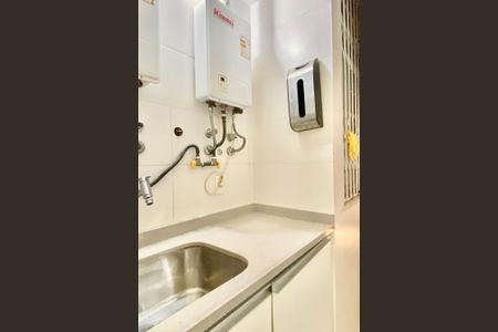 Apartamento à venda com 180m², 3 quartos e sem vagaÁrea de Serviço