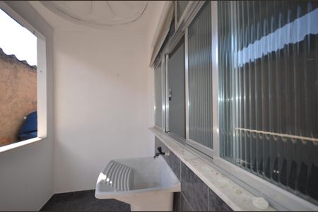 Apartamento para alugar com 70m², 2 quartos e 1 vagaÁrea de Serviço