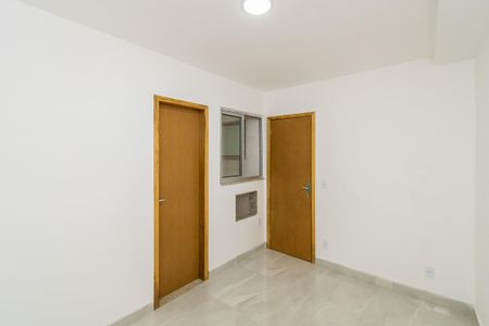 Quarto de apartamento para alugar com 1 quarto, 40m² em Olaria, Rio de Janeiro