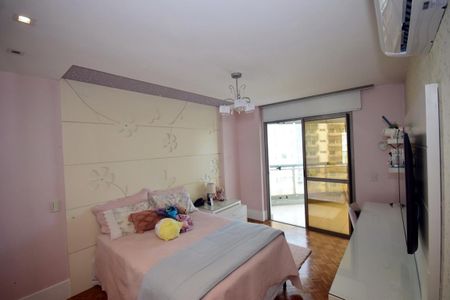 Apartamento à venda com 389m², 5 quartos e 4 vagasSuíte 2