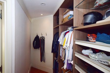 Apartamento à venda com 389m², 5 quartos e 4 vagasCloset Suíte Principal