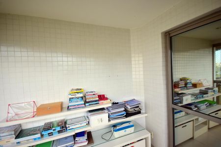 Apartamento à venda com 389m², 5 quartos e 4 vagasVaranda Suíte 2