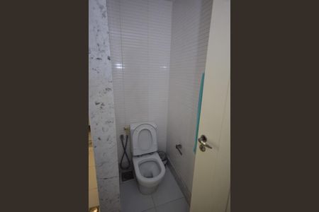 Apartamento à venda com 389m², 5 quartos e 4 vagasBanheiro Suíte Principal