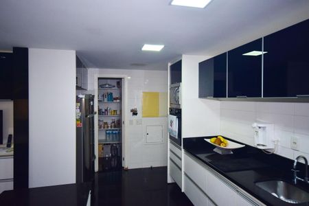 Apartamento à venda com 389m², 5 quartos e 4 vagasCozinha