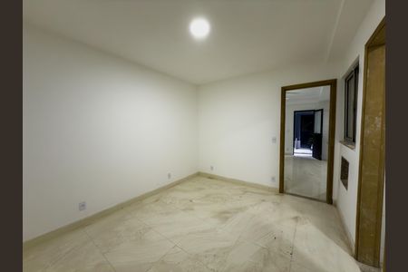 Apartamento para alugar com 39m², 1 quarto e sem vagaQuarto