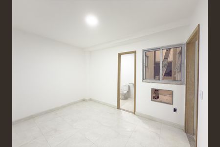 Apartamento para alugar com 39m², 1 quarto e sem vagaQuarto 