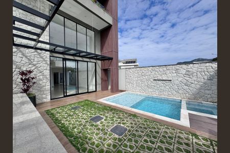 Apartamento à venda com 475m², 5 quartos e 2 vagasÁrea externa