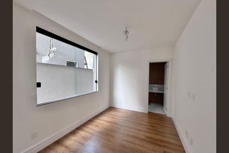 Apartamento à venda com 475m², 5 quartos e 2 vagasSuíte 2