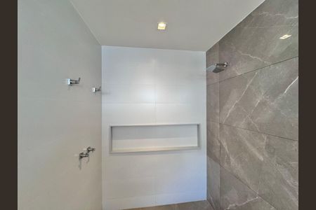 Apartamento à venda com 475m², 5 quartos e 2 vagasBanheiro da Suíte 5