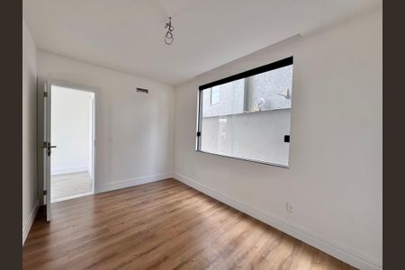 Apartamento à venda com 475m², 5 quartos e 2 vagasSuíte 2