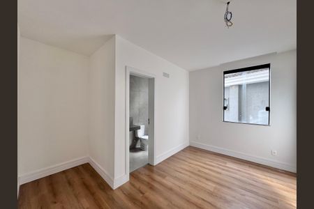 Apartamento à venda com 475m², 5 quartos e 2 vagasSuíte 3