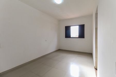 Casa para alugar com 150m², 2 quartos e 2 vagas Casa para alugar com 150m², 2 quartos e 2 vagasSuíte 2