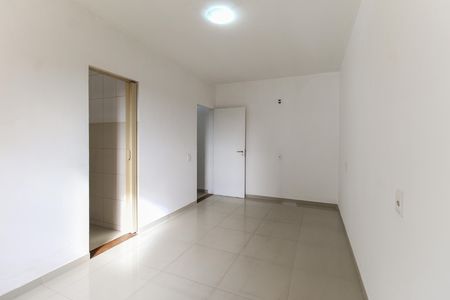 Casa para alugar com 150m², 2 quartos e 2 vagas Casa para alugar com 150m², 2 quartos e 2 vagasSuíte 2