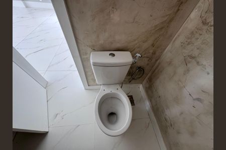 Casa de condomínio à venda com 420m², 4 quartos e 4 vagasLavabo