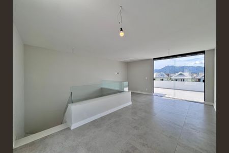 Casa de condomínio à venda com 420m², 4 quartos e 4 vagasSala Terraço