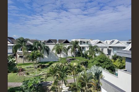 Casa de condomínio à venda com 420m², 4 quartos e 4 vagasTerraço