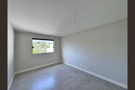 Casa de condomínio à venda com 420m², 4 quartos e 4 vagasSuíte 1