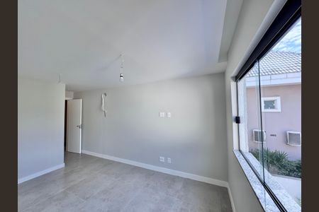 Casa de condomínio à venda com 420m², 4 quartos e 4 vagasSuíte 1