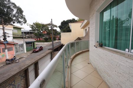 Casa à venda com 140m², 2 quartos e 8 vagasVaranda da entrada