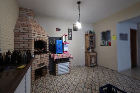 Casa à venda com 140m², 2 quartos e 8 vagasChurrasqueira
