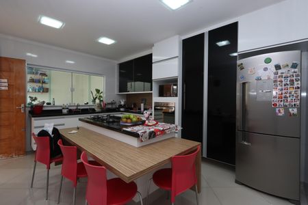 Casa à venda com 140m², 2 quartos e 8 vagasCozinha