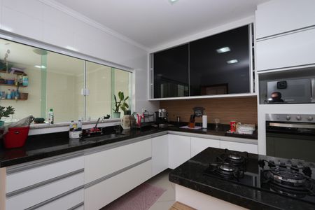 Casa à venda com 140m², 2 quartos e 8 vagasCozinha
