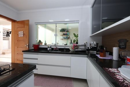 Casa à venda com 140m², 2 quartos e 8 vagasCozinha