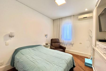 Apartamento à venda com 217m², 4 quartos e 2 vagasQuarto 1