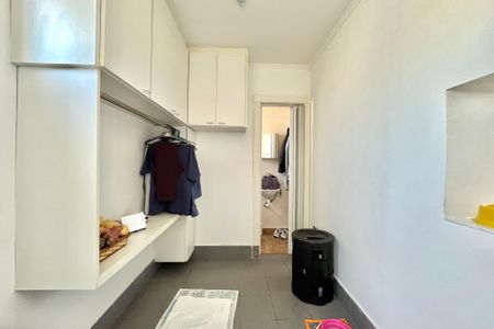 Apartamento à venda com 217m², 4 quartos e 2 vagasQuarto de Serviço