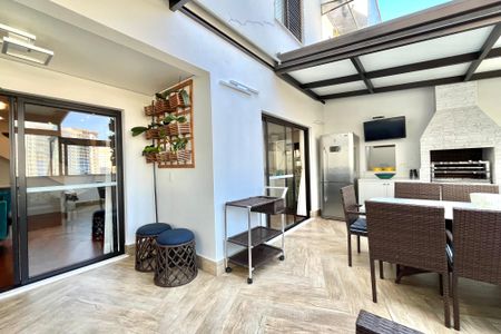 Apartamento à venda com 217m², 4 quartos e 2 vagasVaranda da Sala