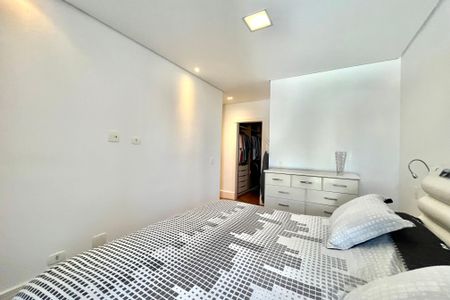 Apartamento à venda com 217m², 4 quartos e 2 vagasSuite 1