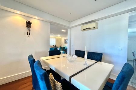 Apartamento à venda com 217m², 4 quartos e 2 vagasSala de Jantar