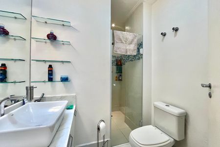 Apartamento à venda com 217m², 4 quartos e 2 vagasBanheiro Corredor