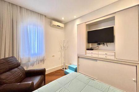 Apartamento à venda com 217m², 4 quartos e 2 vagasQuarto 1