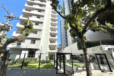 Apartamento à venda com 217m², 4 quartos e 2 vagasFachada