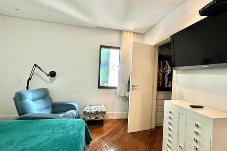 Apartamento à venda com 217m², 4 quartos e 2 vagasSuite 2