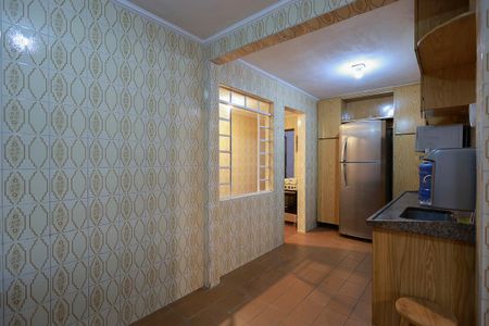 Casa à venda com 256m², 6 quartos e 3 vagasCozinha