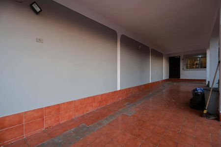 Casa à venda com 256m², 6 quartos e 3 vagasGaragem