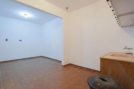 Casa à venda com 256m², 6 quartos e 3 vagasEdícula - Cozinha