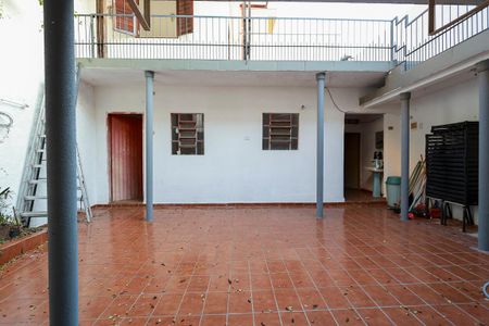Casa à venda com 256m², 6 quartos e 3 vagasVista do Quarto 1