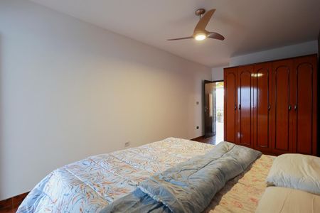 Casa à venda com 256m², 6 quartos e 3 vagasSuíte 1